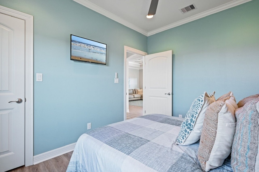 Aqua Splash 3 Bedroom Home