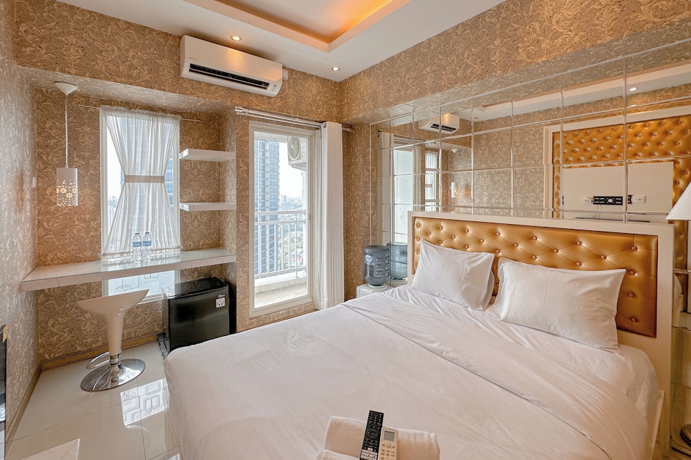 Studio Apartment With Access To Pakuwon Mall At Orchard Supermall Mansion