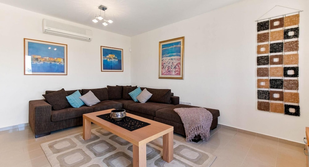 Junior Villa Cz02 Salamis