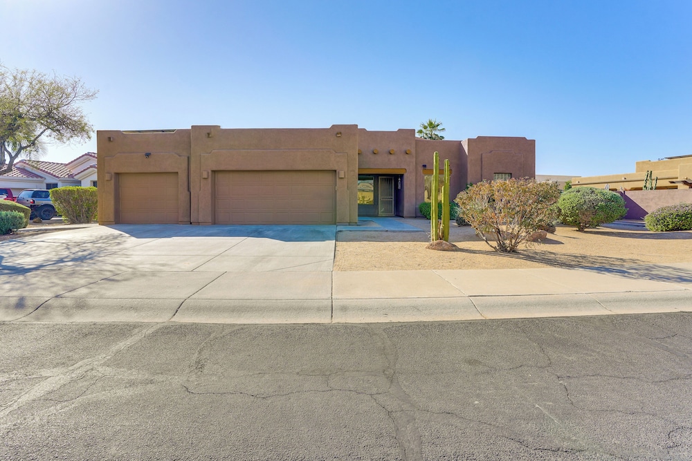Desert Abode w/ Patio & Pool in Goodyear!