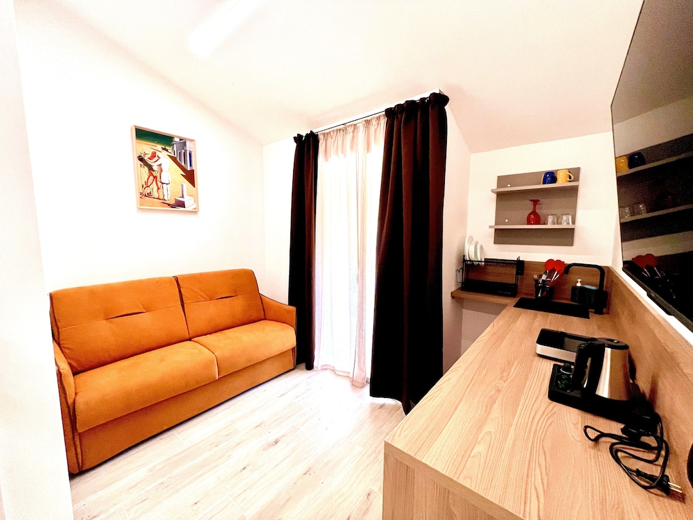 5 Terre hub suite