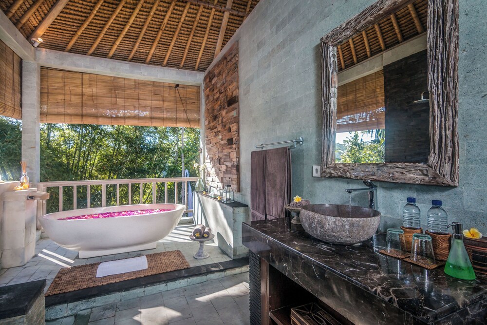 Villa Shamballa by Villa Finder