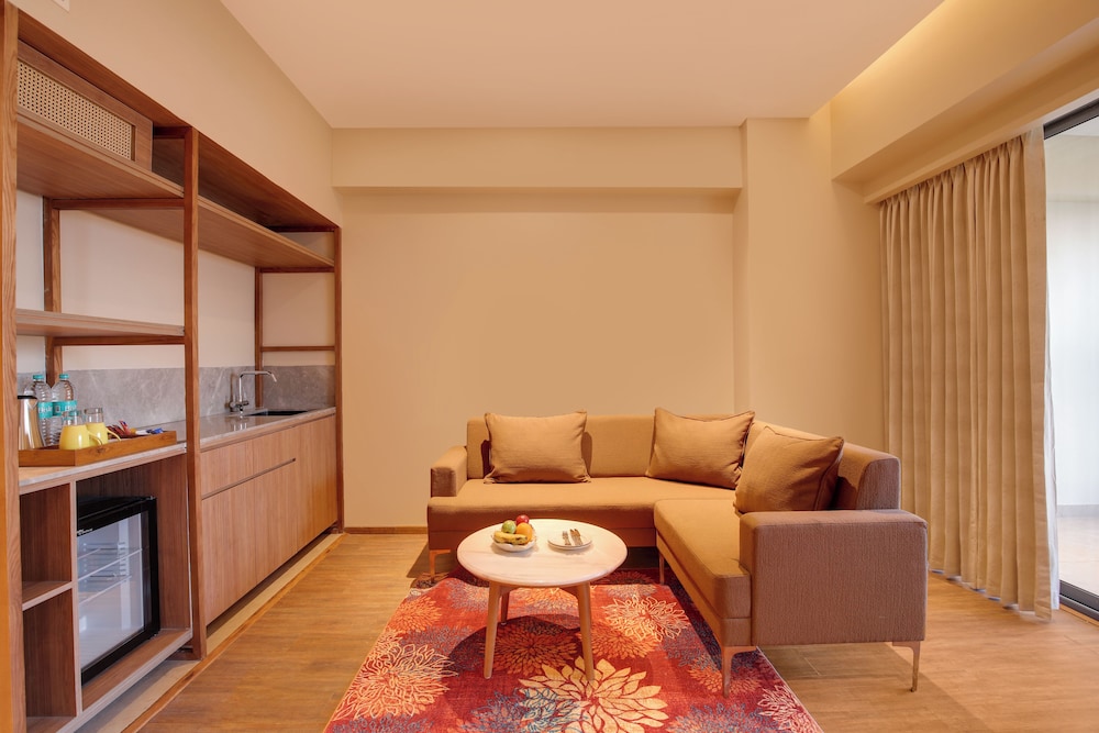 Lemon Tree Hotel Mall of Dehradun