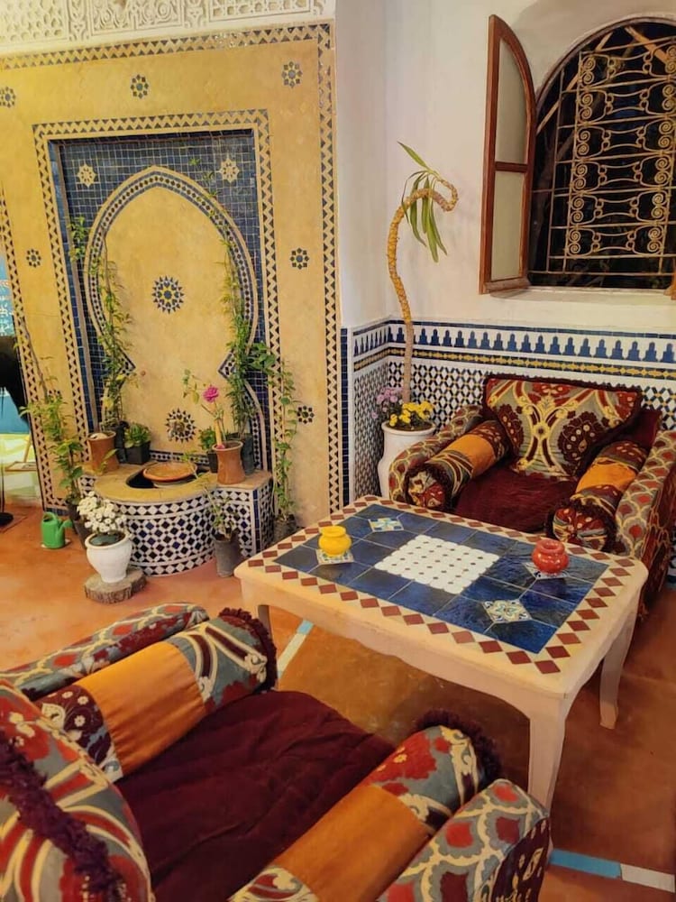 lounge