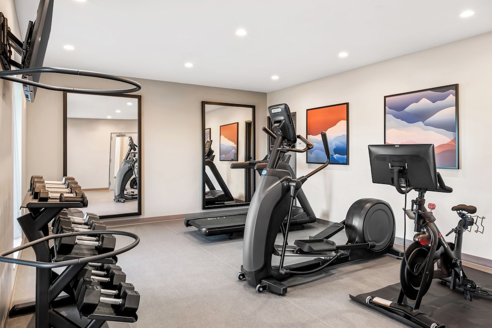 Everhome Suites Somerset - South Brunswick