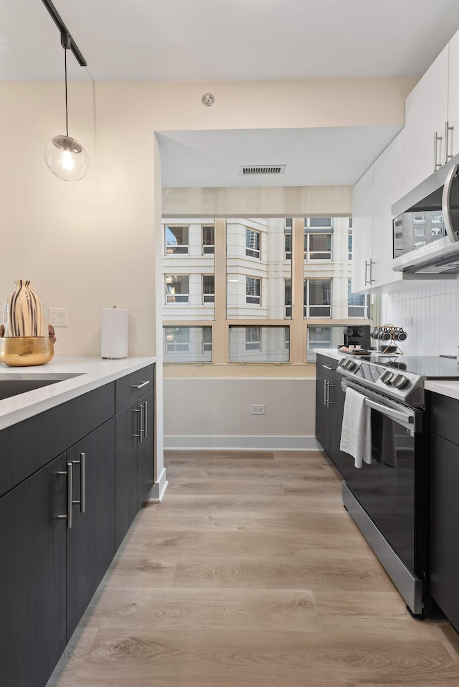 Downtown Group Ideal 2 Luxury Units Iconic Views
