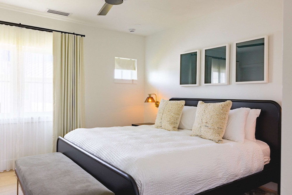 Brand New The Greenmoor House With Pool