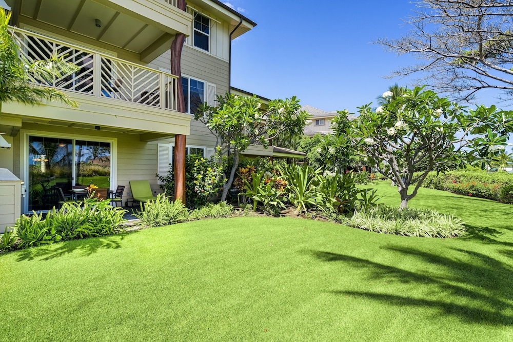 Waikoloa Beach S G2 2 Bedroom Condo by RedAwning