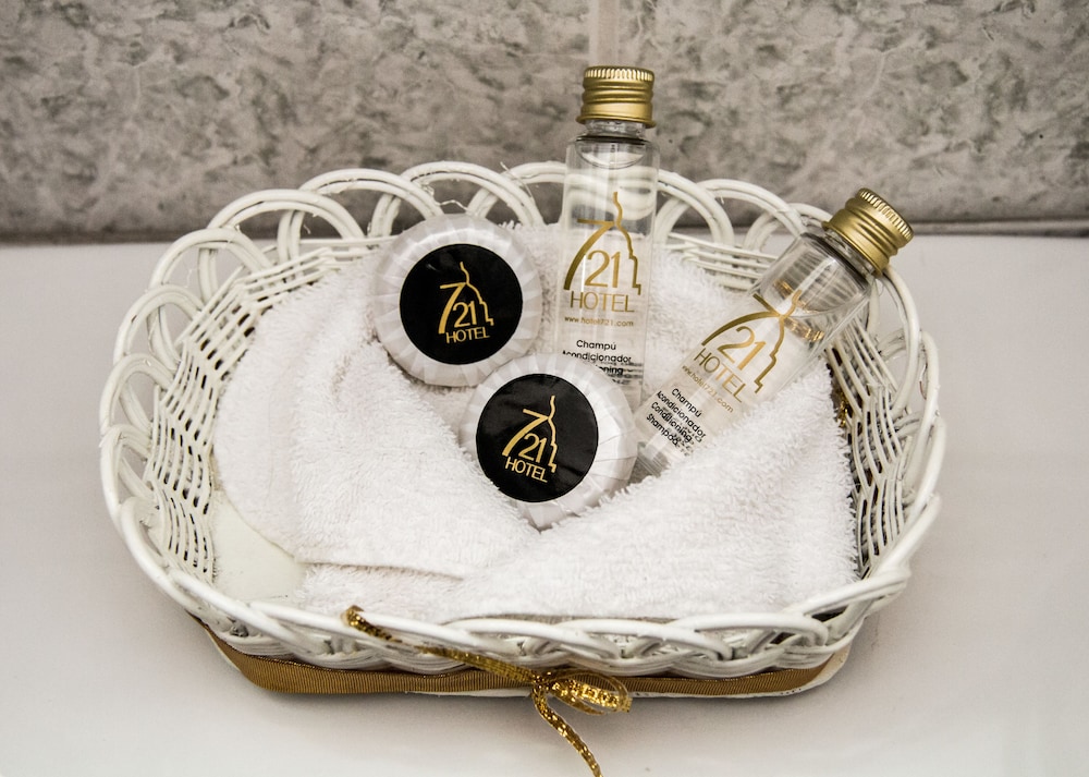 Hotel 721 - Property Image 11