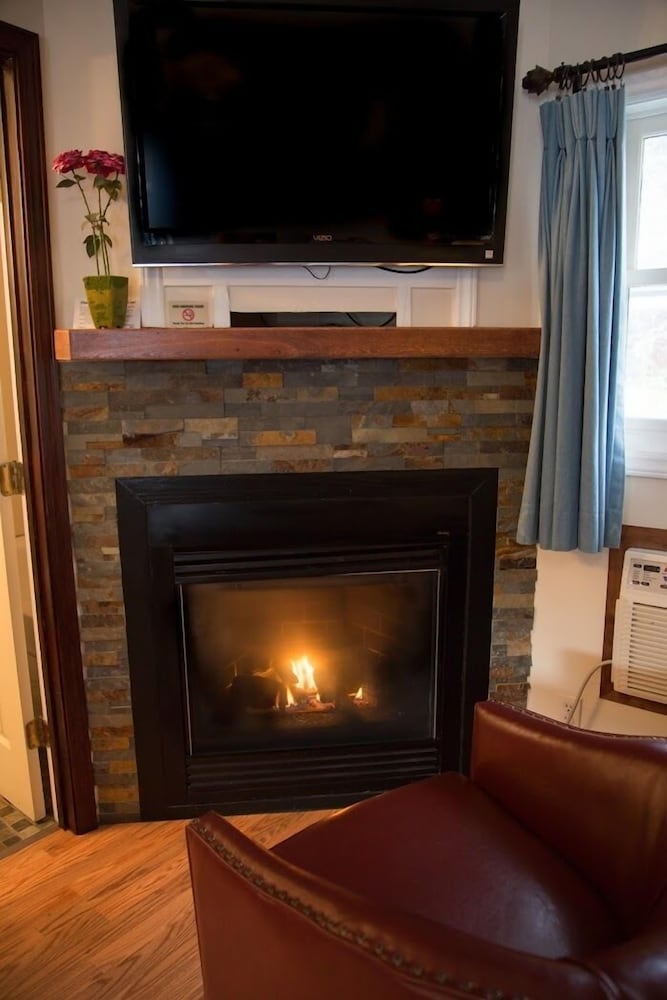 The Homestead Inn