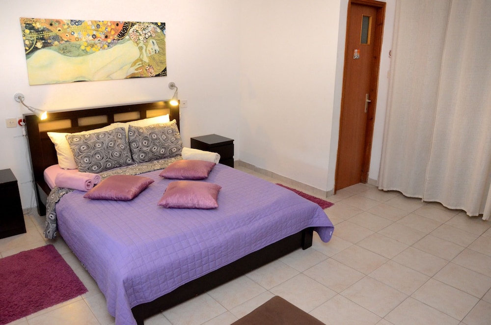 Elena Apartments