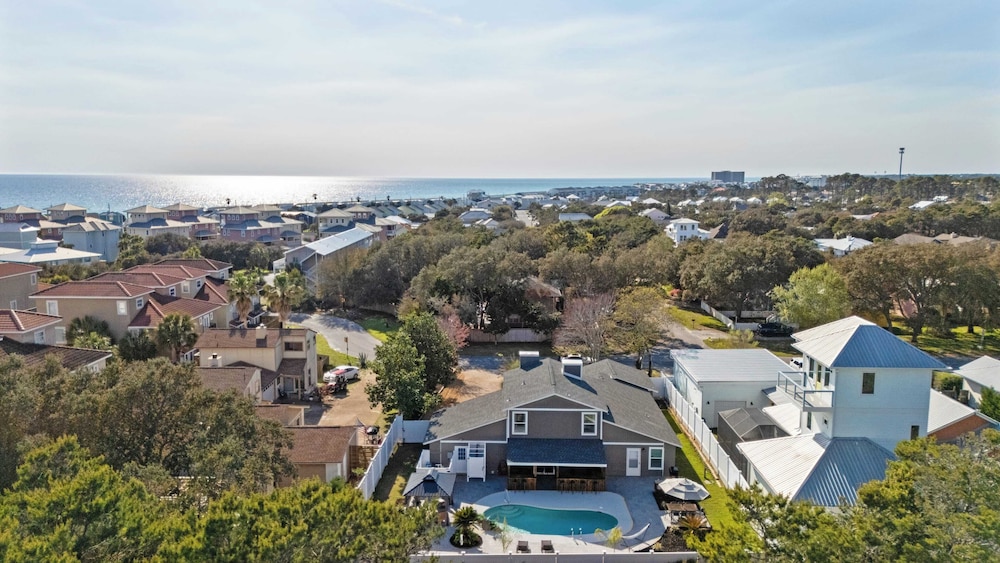 Stylish Panama City Home w/ Pool, Tiki Bar, & Walkable Beach Access
