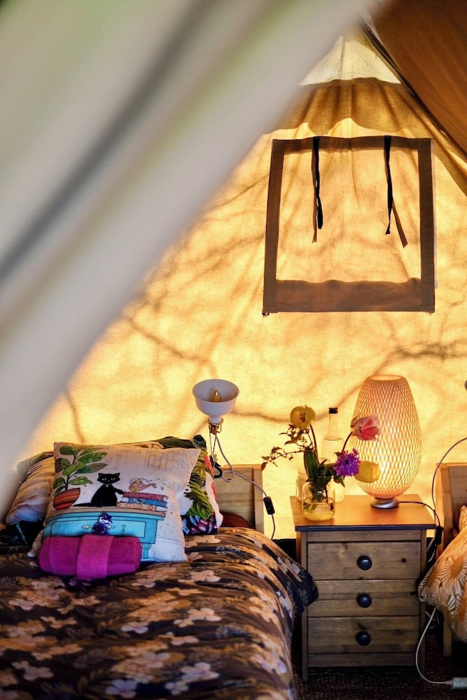 Camping De Helleborus