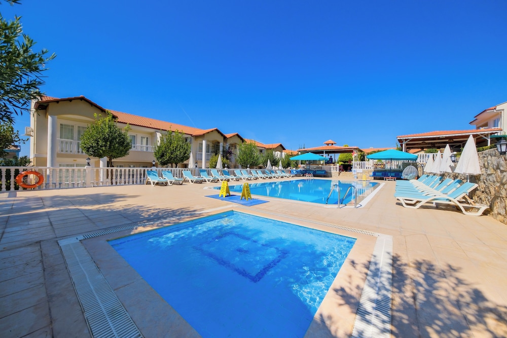 Larimar Suite Otel - Image 8