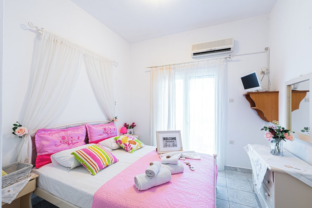 Lions Apartments photo 4