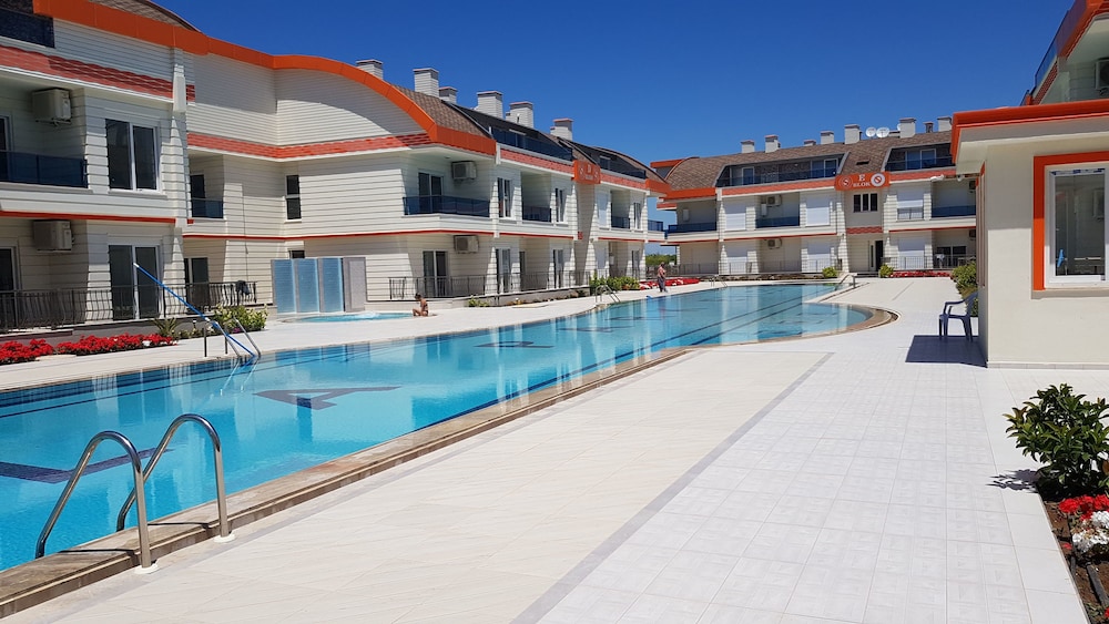 Esila Park Lara Kundu