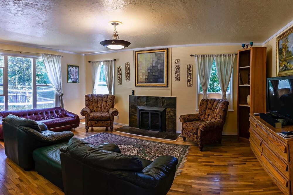 Madi's Place Guest House - Property Image 12