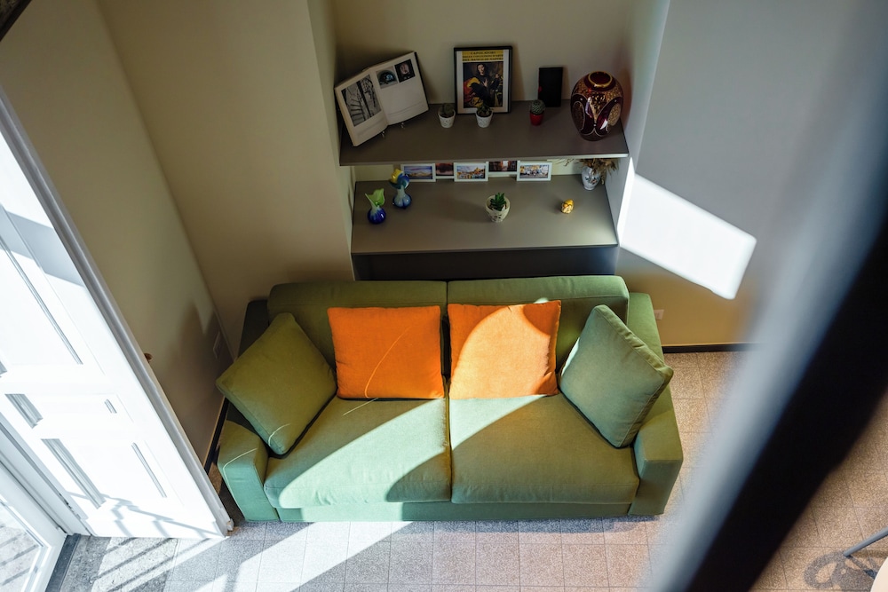 La Pinacoteca Aparthotel by NapoliApartments