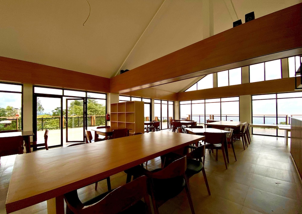Tebing View Glamping, Azana Hotel Collection