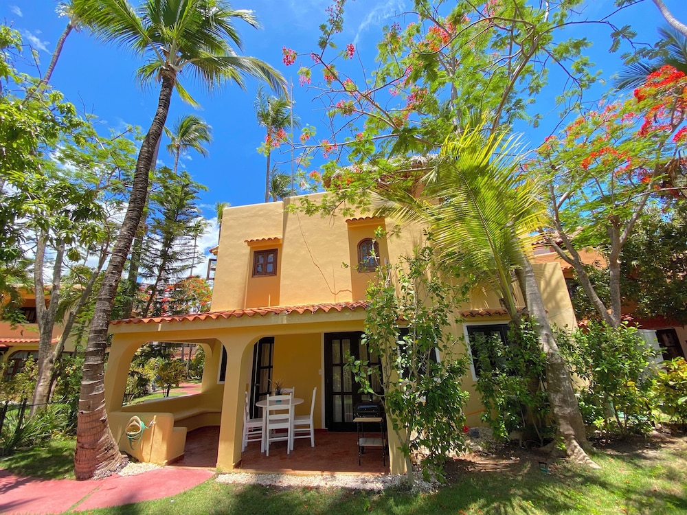 TROPICAL VILLAS playa LOS CORALES