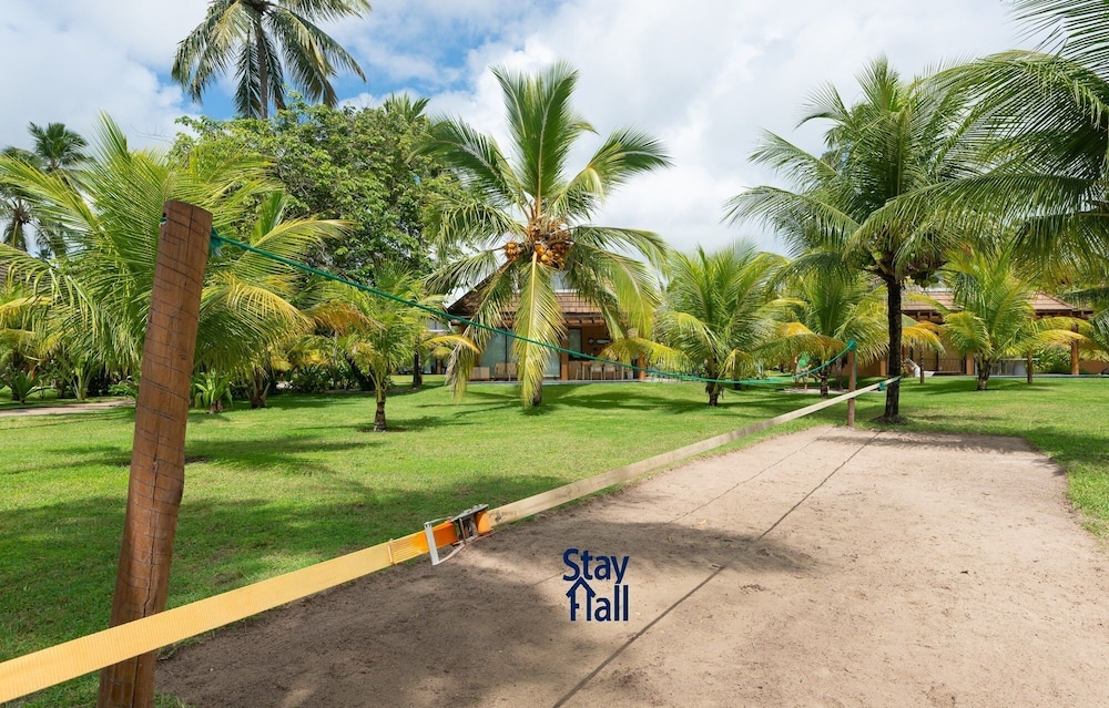 Bangalo Cond Beira Mar c Piscina SH017