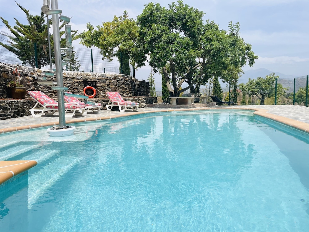 Casa Rural Comares con Piscina Privada by At Home