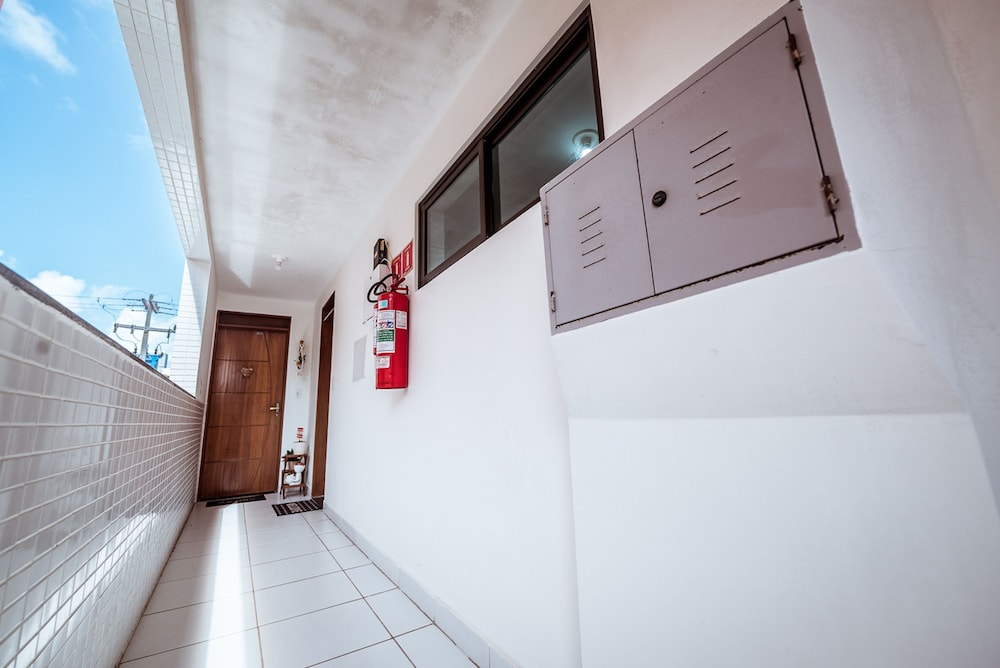 Apartamento com Garagem a 200m da Praia do Bessa