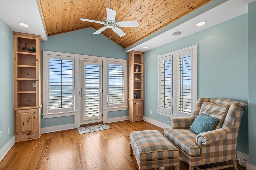 The Amadeus 5 Bedroom Home by RedAwning view 3