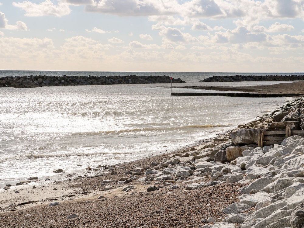 5 Sea Way