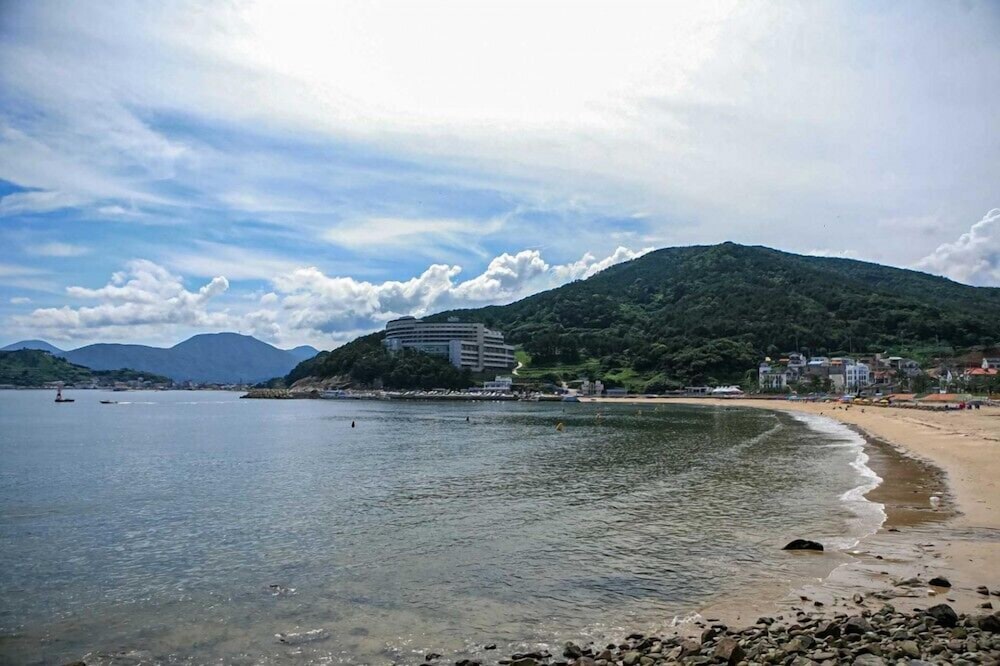 Gatnaeum Pension view 4