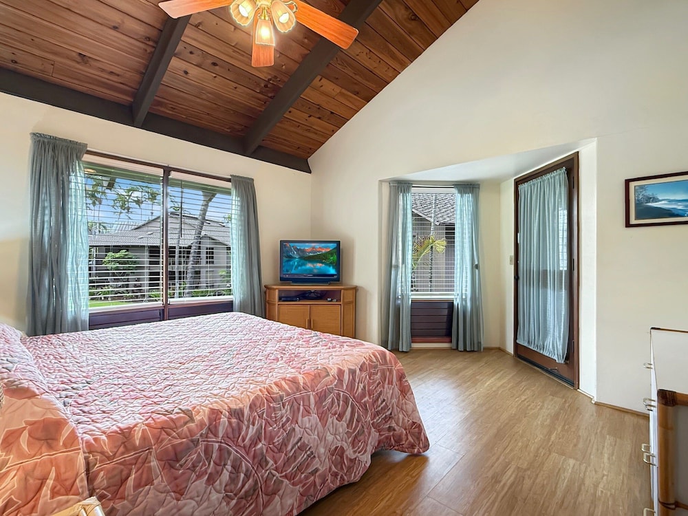 Large 3BR + Loft at Kanaloa Pools, Golf Views & Prime Keauhou Location