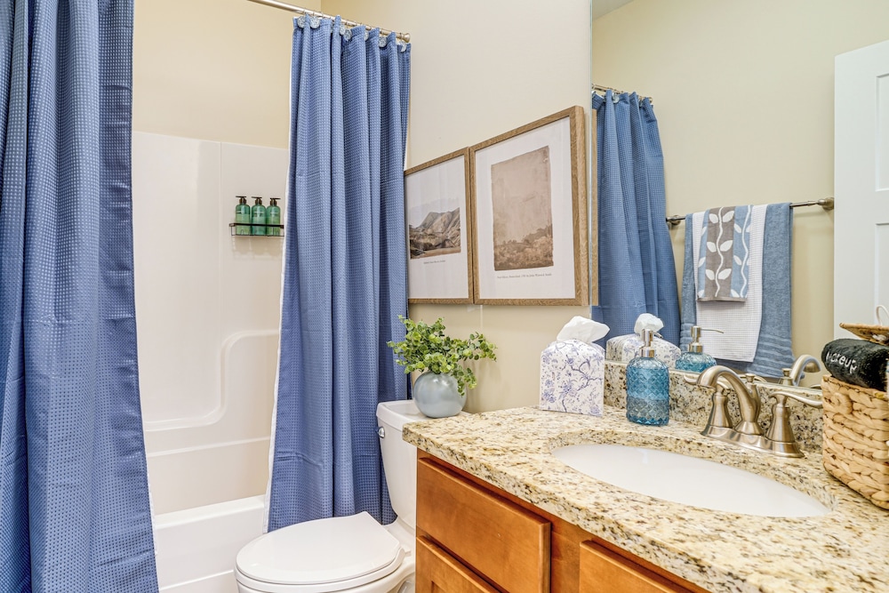 Private Patio: Residential Condo in Cleveland!