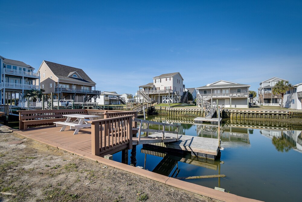 Holden Beach Home on Intracoastal Waterway Canal! view 5