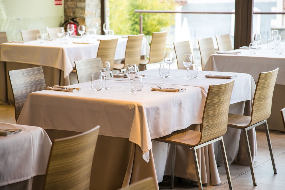 Hotel Restaurante Quintanares - Property Image 38