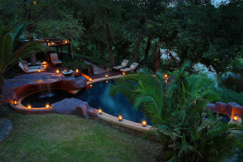 Lukimbi Safari Lodge