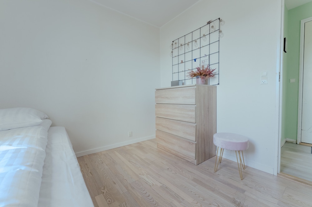 2-Br Apartment In Central Tórshavn | Harbour View view 5