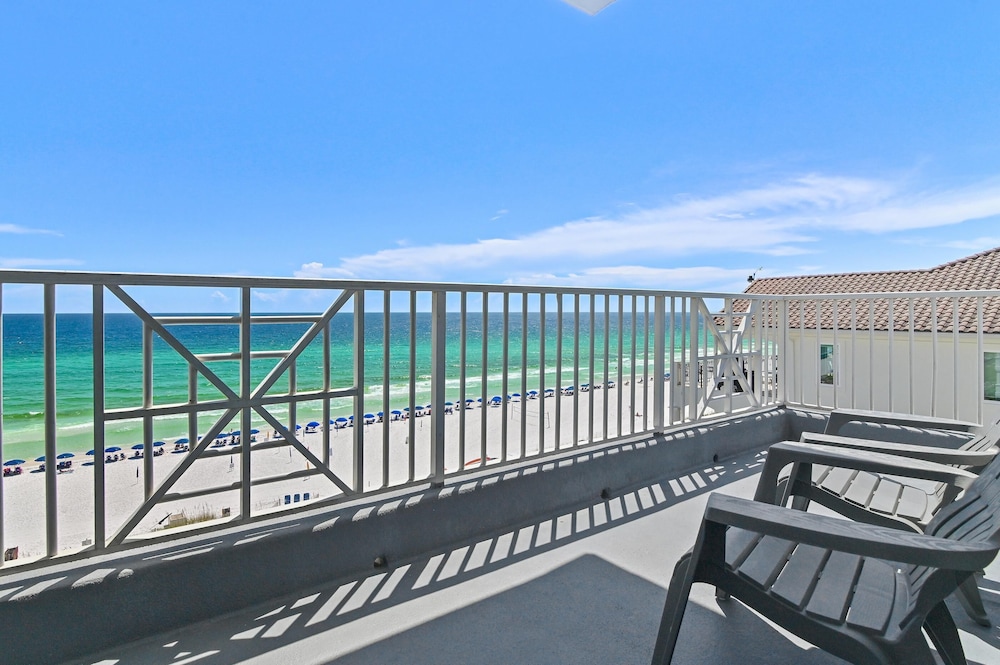 Inn at Crystal Beach 611