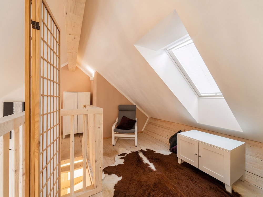 Large Apartment in Sankt Georgen With Balcony
