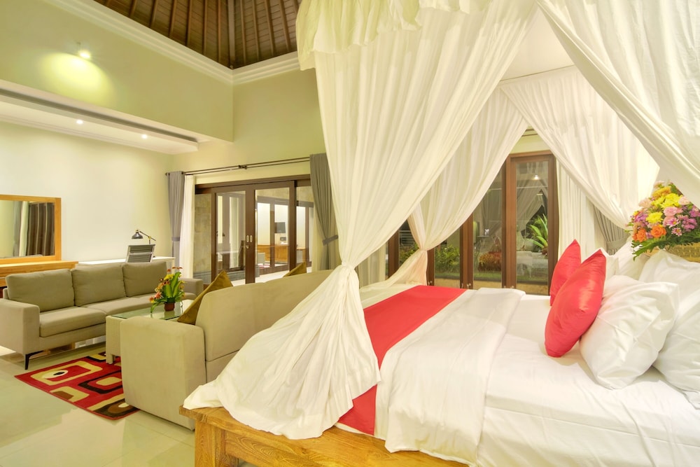 Sari Sasih Hillside By Reccoma