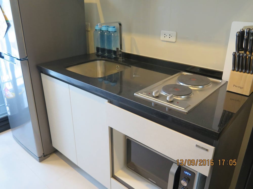 The Base Central Pattaya - 1 bdr Condo With Pool