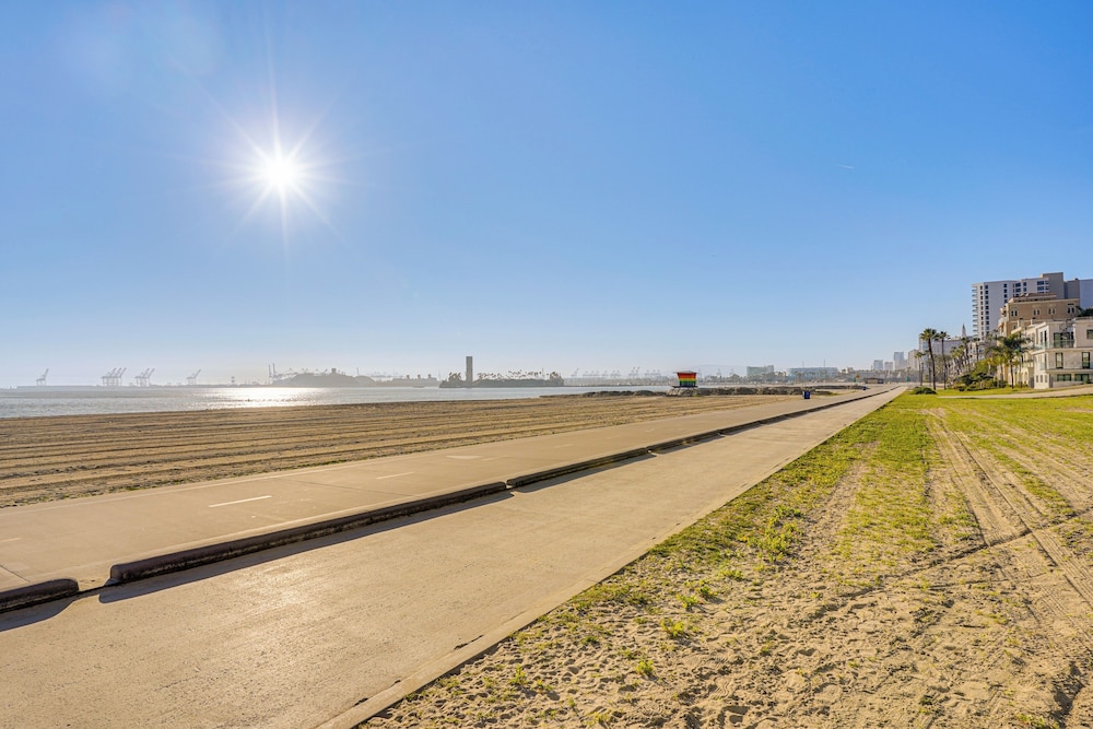 Beachfront Living in Long Beach: 2,500 Sq Ft Condo