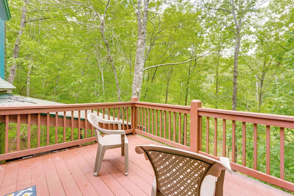 Game Room & 3-story Deck at Lake Hiwassee Hideaway