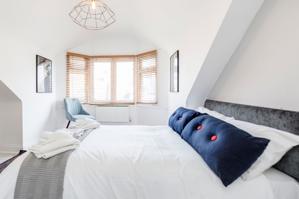 Westland House Guest house view 3