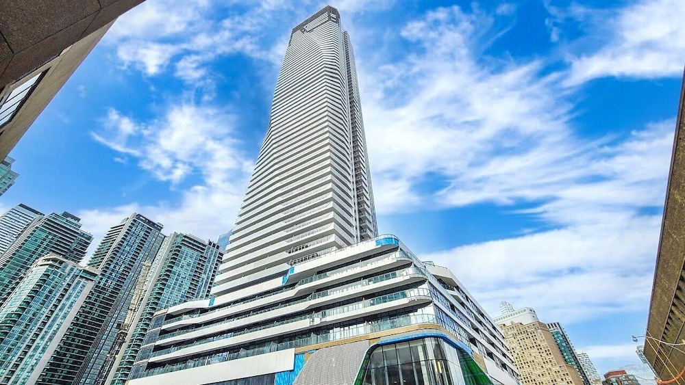 PlanURstay - Harbour Front Toronto - Image 1