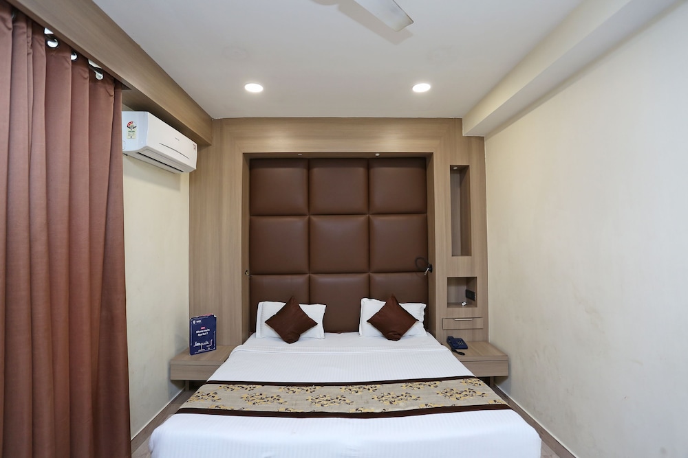 OYO 5663 GS Inn