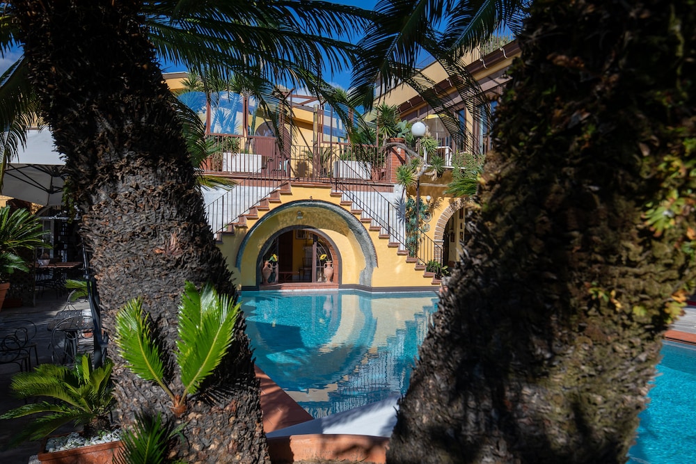 Villa Amalia Resort photo 2