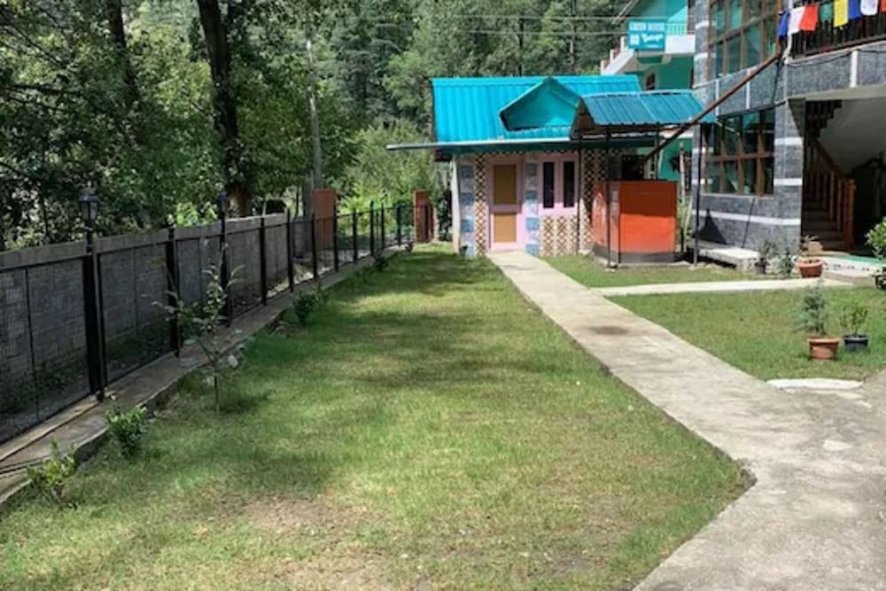 Hotel Aman Palace Kasol view 3