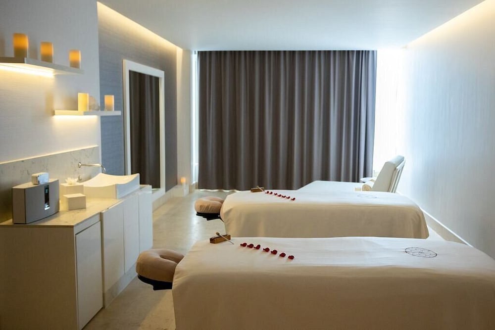 2BD Oceanview Suite Garza Blanca Cabo