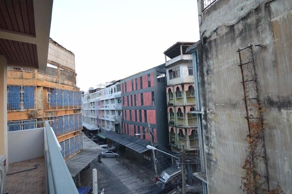57 Hidden House BKK Chinatown