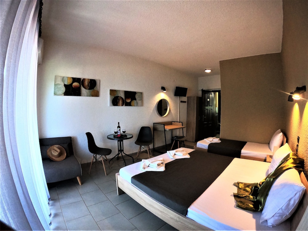 Pension Karvounoskala photo 2